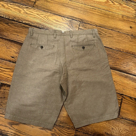 GAP MENS 12 INCH SHORTS IN LINEN AND COTTON BLEND - BUTTON CLOSURE BACK POCKETS - Picture 6 of 8